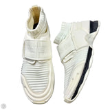Shoes Luxury Designer By Chanel In White, Size: 10.5