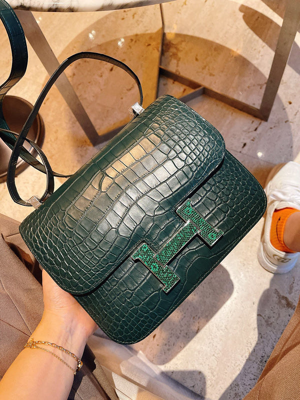 Amelia - HMS Bags - 1545