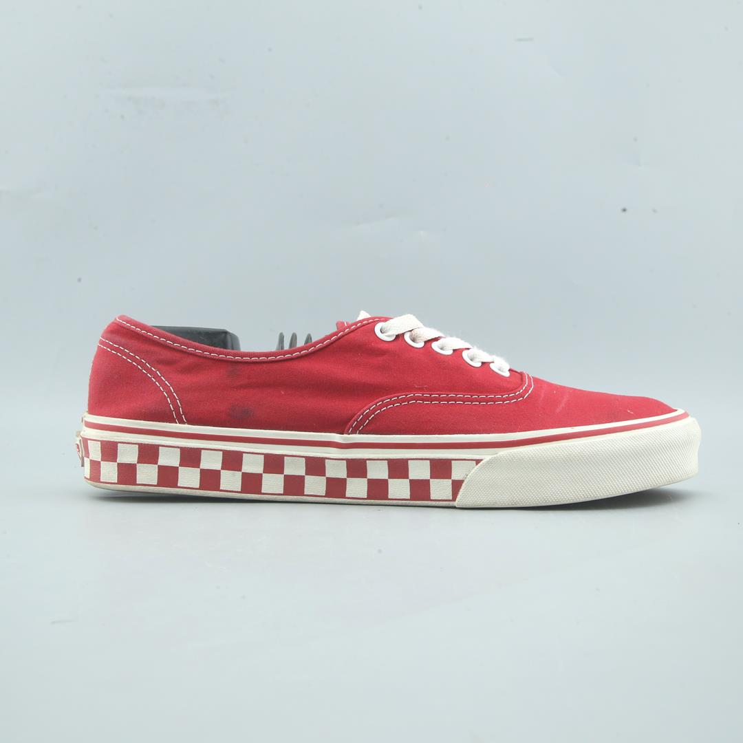 VANS AUTHENTIC
