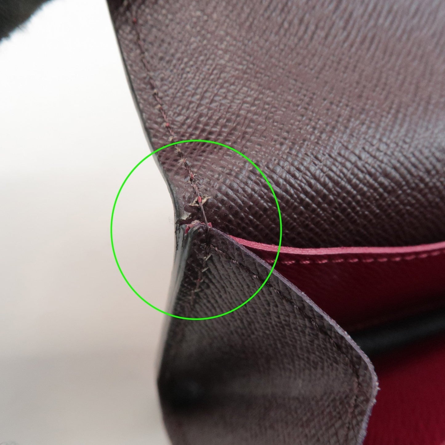 Louis Vuitton Epi Portefeuille Emily Wallet Fuchisa M60851