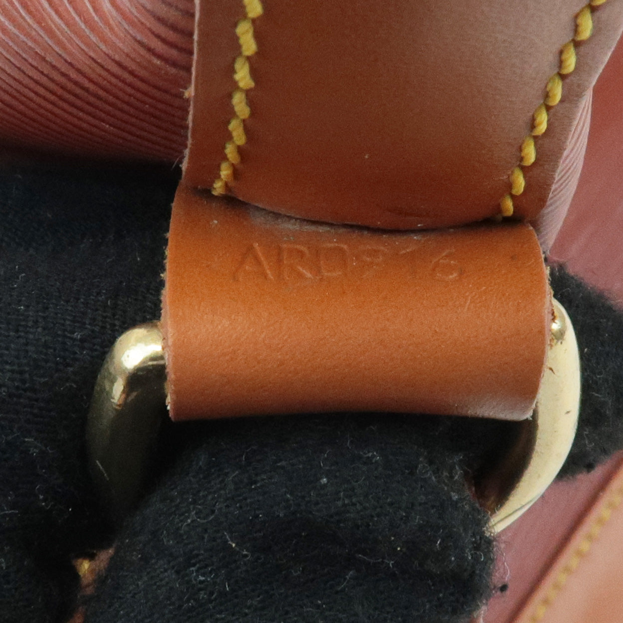 Louis Vuitton Epi Noe Shoulder Bag Kenya Brown M44003