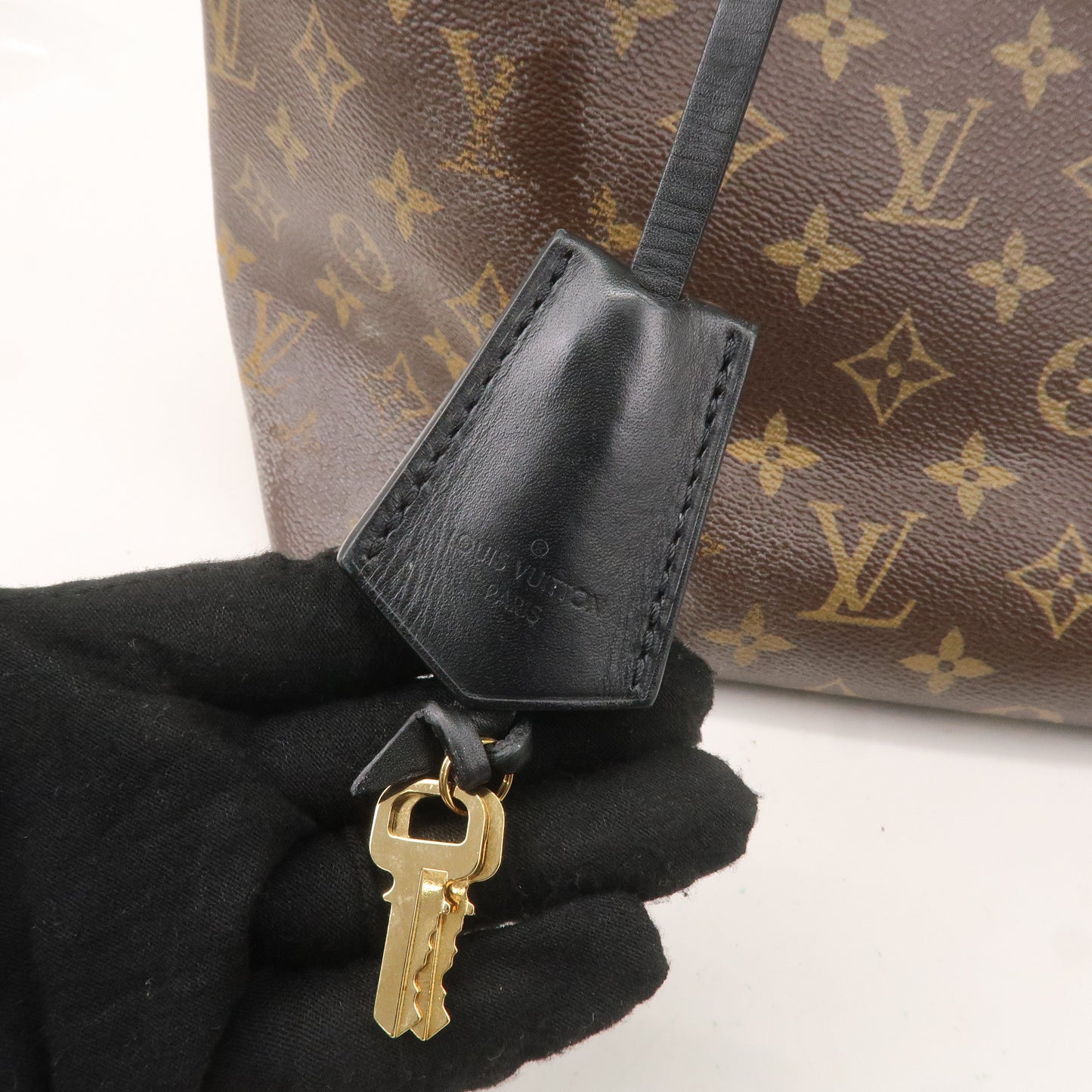 Louis Vuitton Monogram Flower Hobo Shoulder Bag Brown M43545