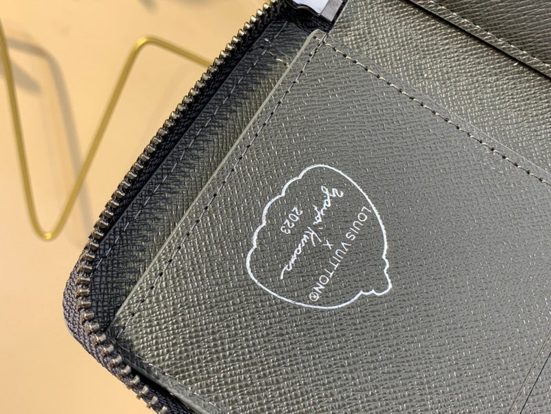 Amelia- LOV  Luxury  Wallets - 200