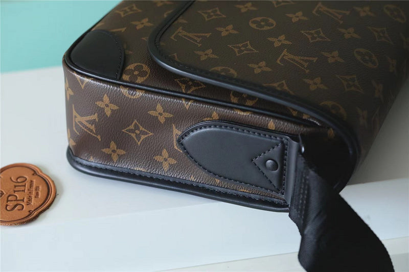 Fan Fashion Lu-Vi bags - 9996
