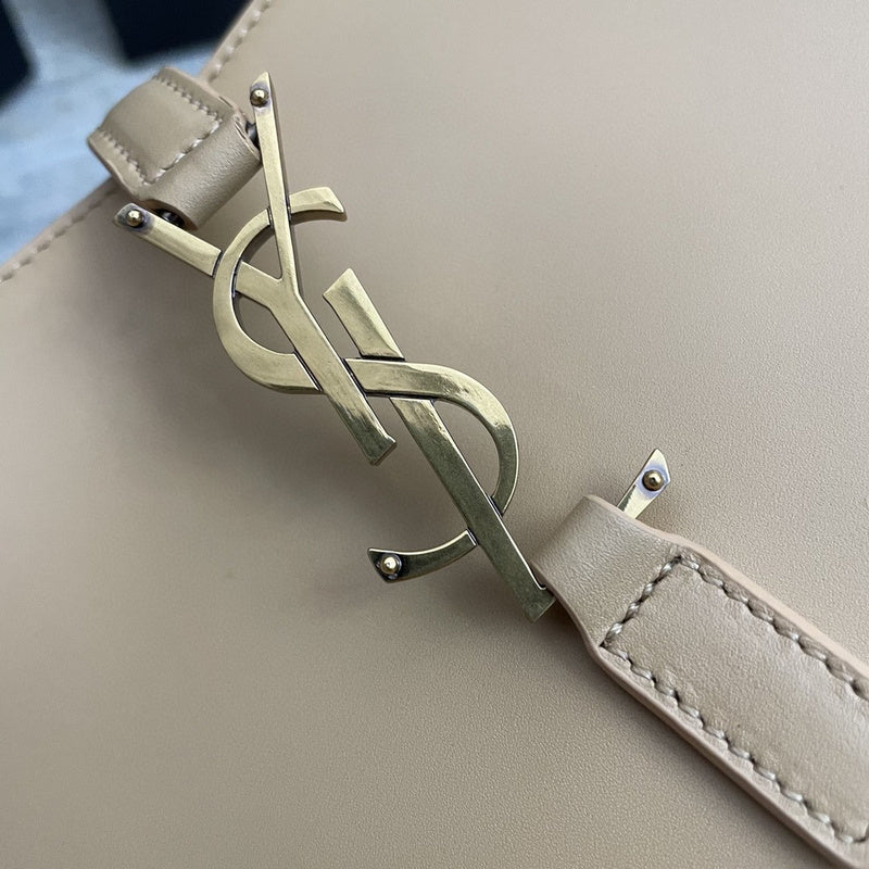 Amelia - YSL Bag - 3803