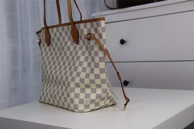 Fan Fashion Lu-Vi bags - 8100