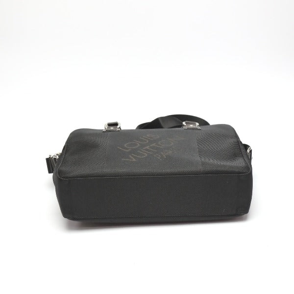 Louis Vuitton Yak Damierjean Business Bag