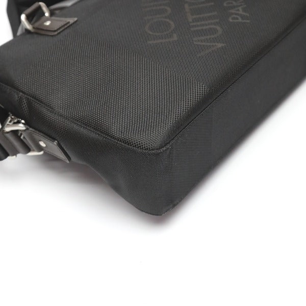 Louis Vuitton Yak Damierjean Business Bag