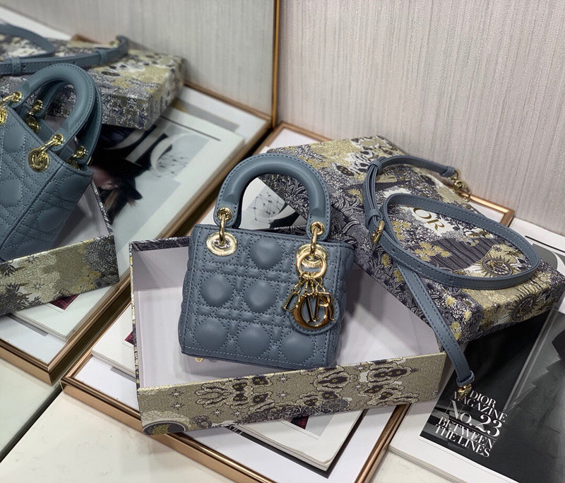 Lusso Official - DYOR   BAGS - 194