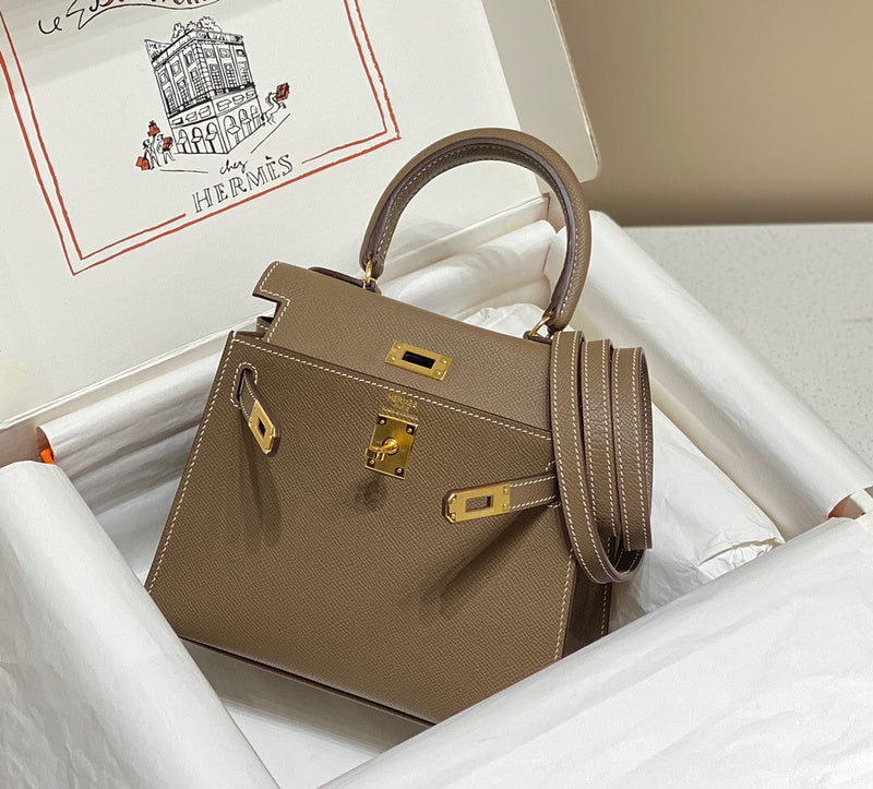 Amelia - HMS Bags - 1727