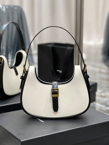 Amelia - YSL Bag - 3663
