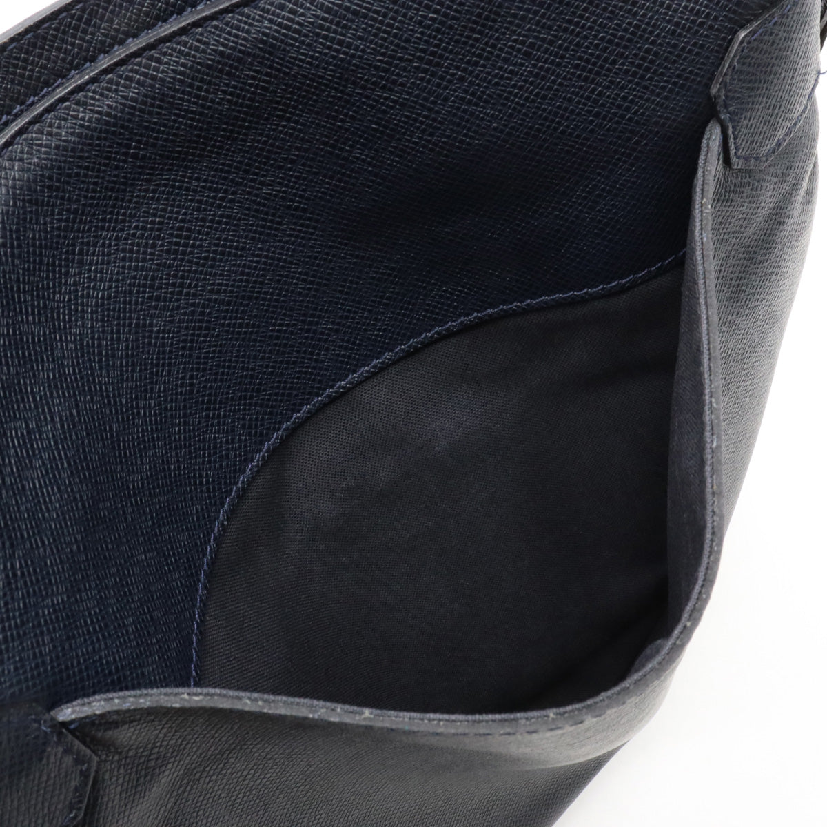 Louis Vuitton Taiga Sasha Shoulder Bag Boreal Navy