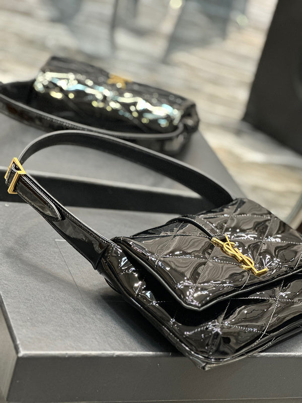 Amelia - YSL Bag - 3967