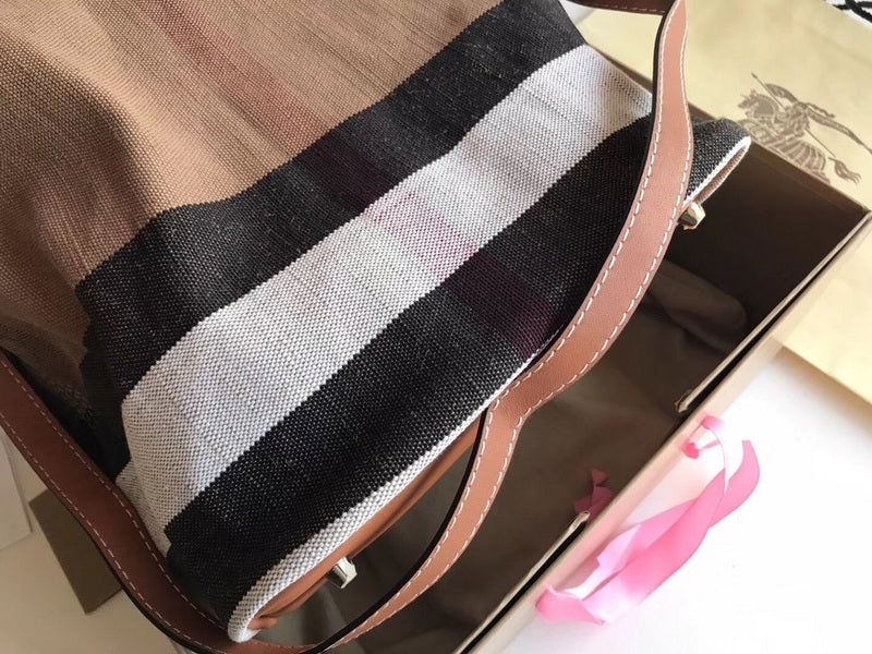 Burberry Bags - Bagsattire   434