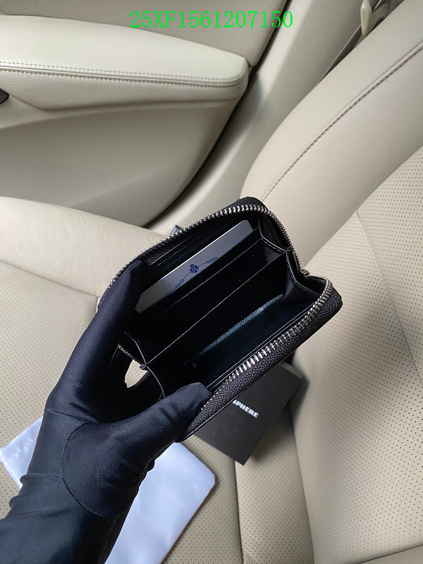 Amelia - PD Wallet - 073