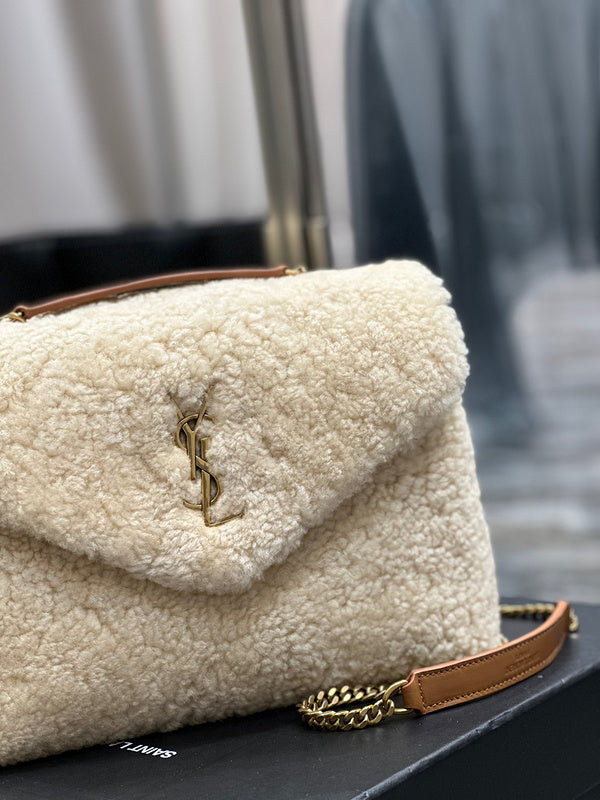 Amelia - YSL Bag - 3922