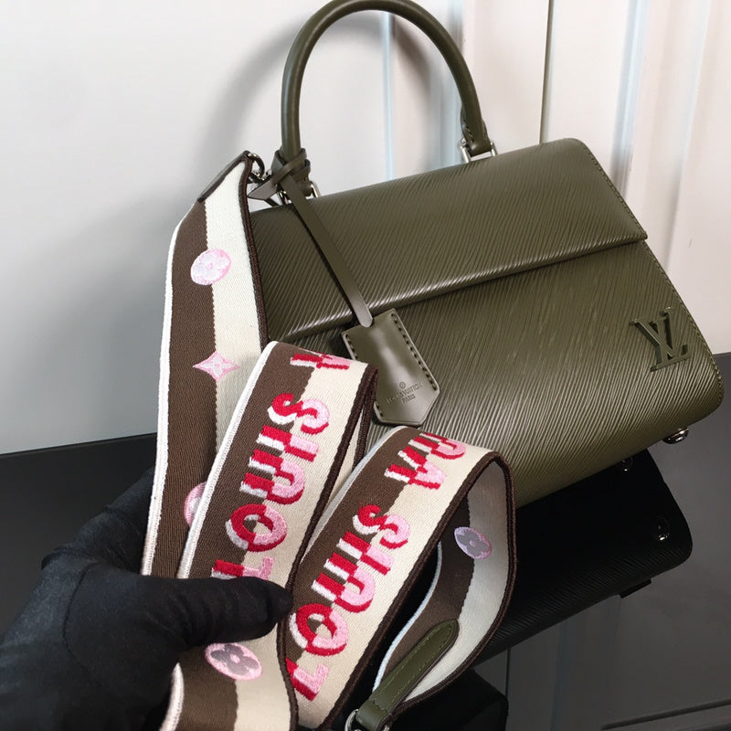 Fan Fashion Lu-Vi bags - 17104