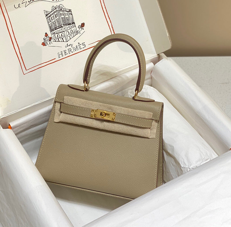 Amelia - HMS Bags - 1727