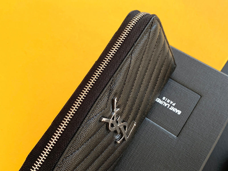 Amelia - YSL Bag - 3721