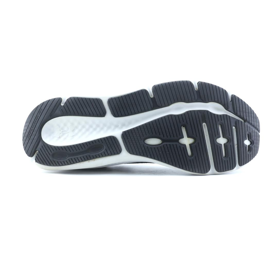 UNDER ARMOUR PURSUIT 3