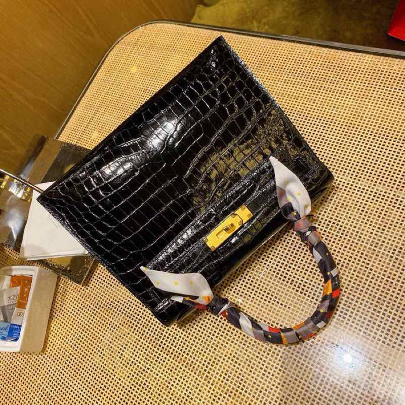Amelia - HMS Bags - 1609