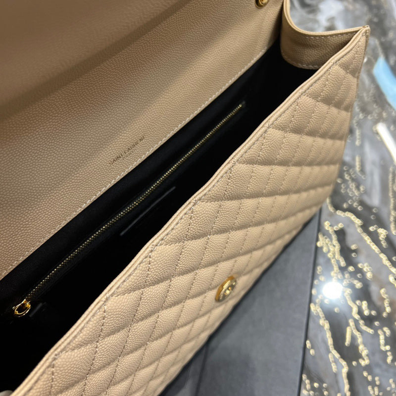 Amelia - YSL Bag - 1888
