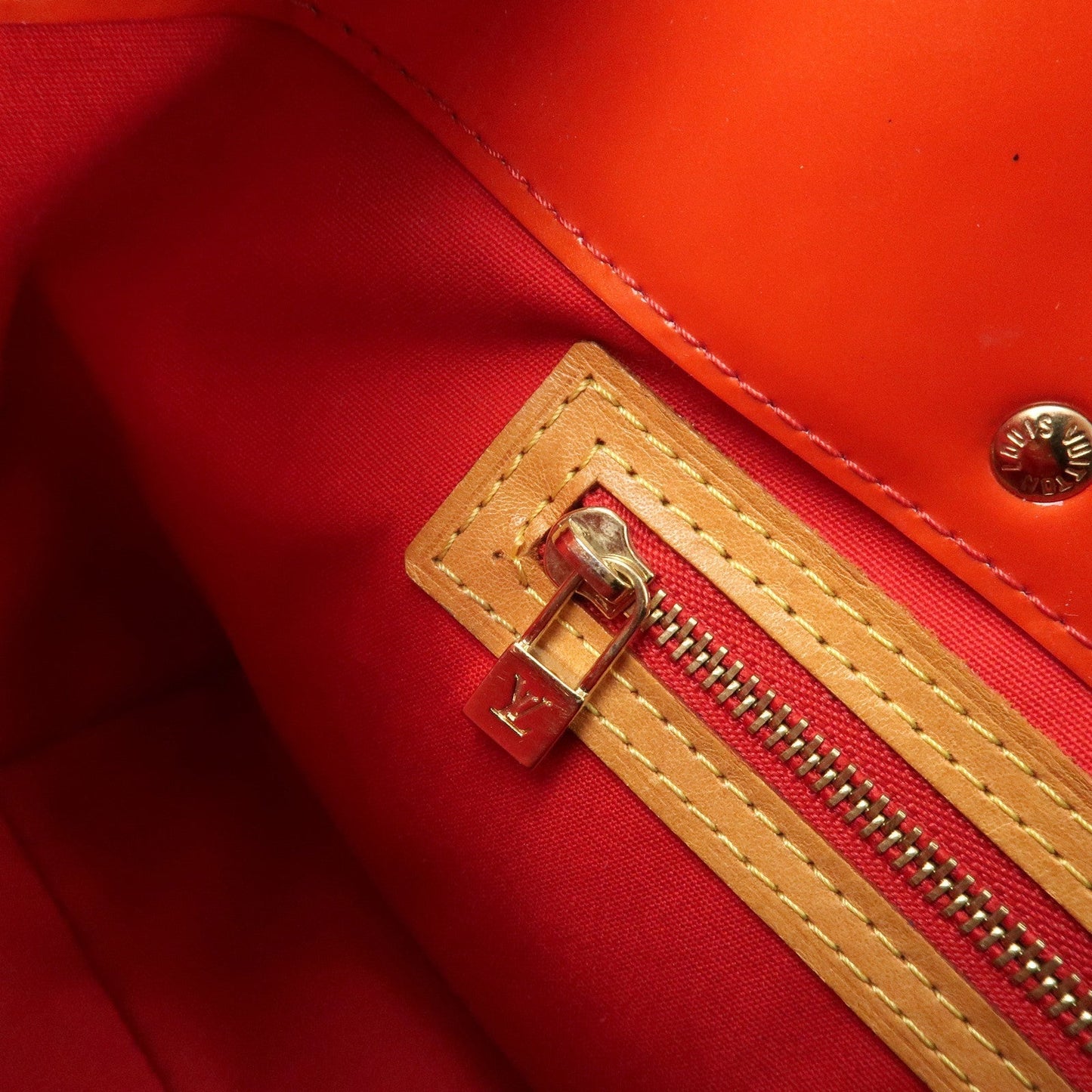 Louis Vuitton Monogram Vernis Lead PM Hand Bag Rouge M91088