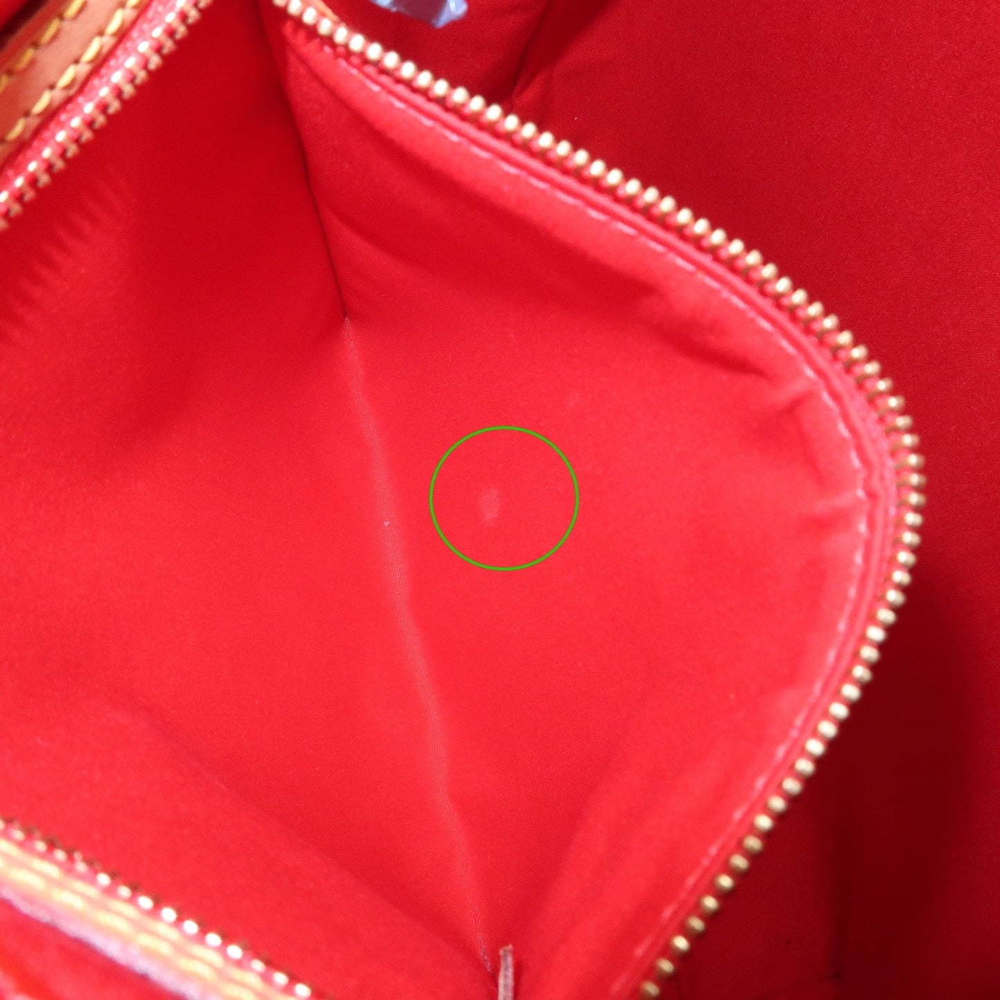Louis Vuitton Monogram Vernis Lead MM Tote Bag Rouge M91086