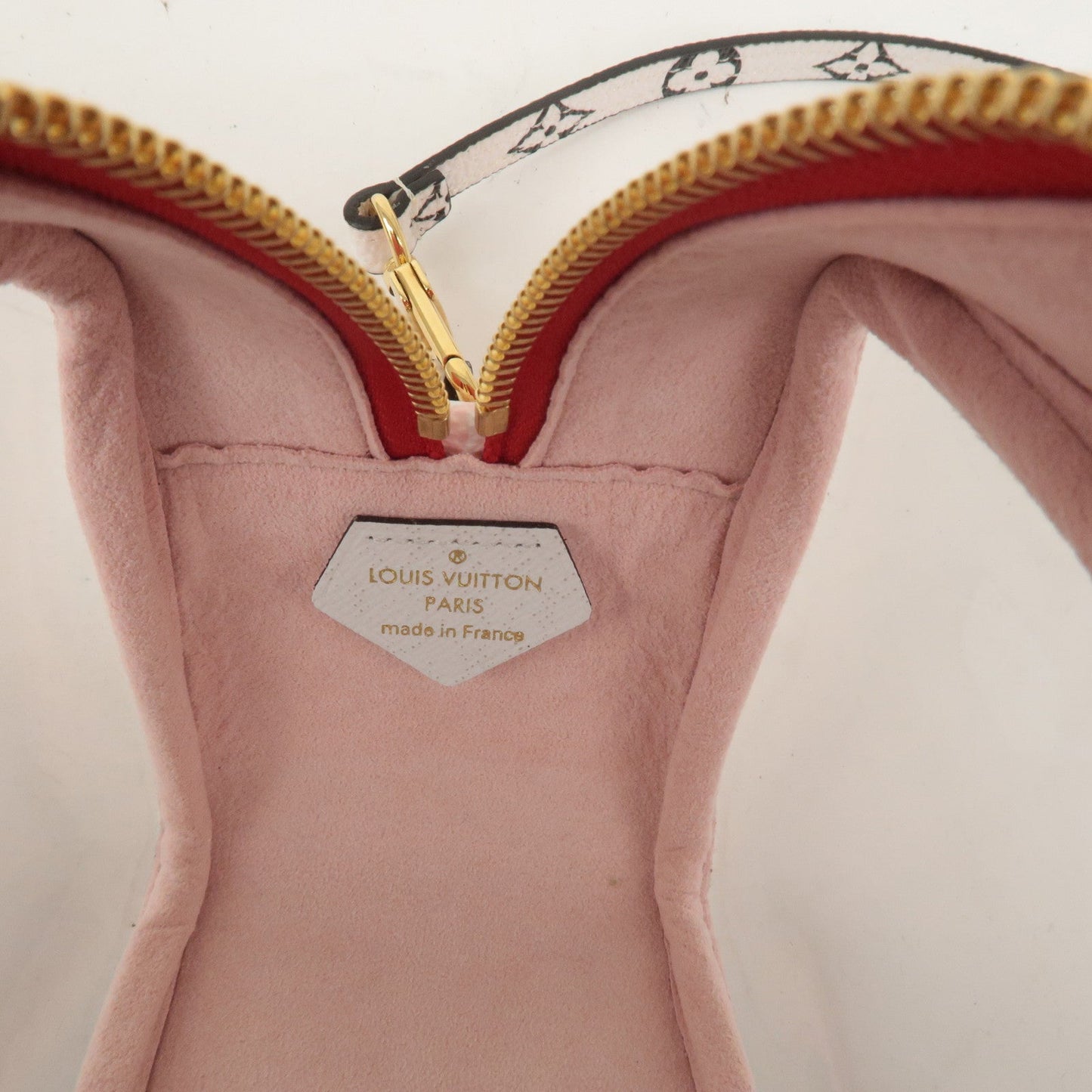 Louis Vuitton Monogram Giant Beach Pouch Shoulder Bag Rouge M67601