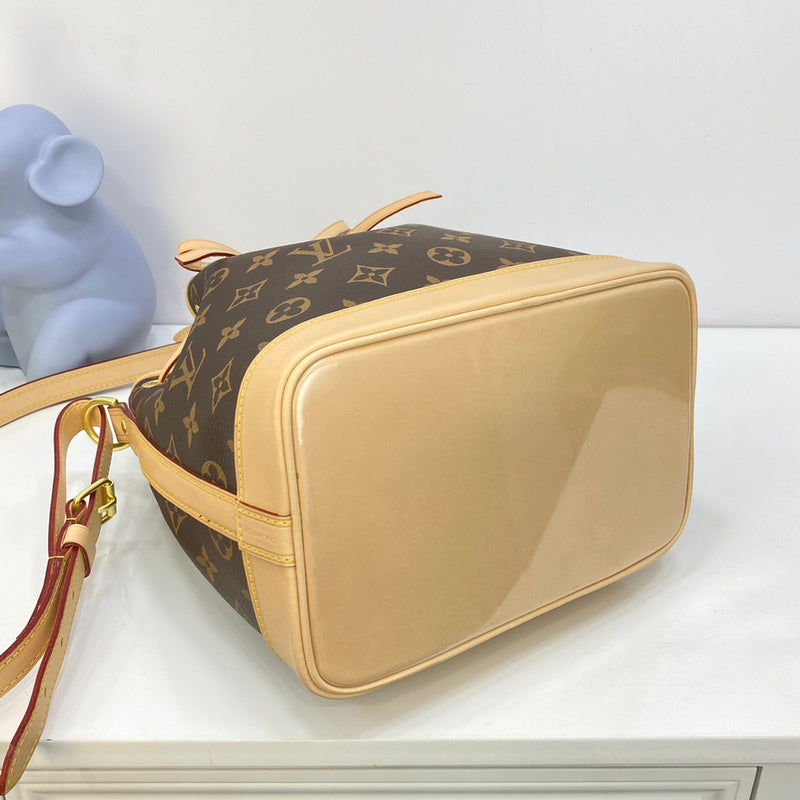 Fan Fashion Lu-Vi Bags - 16896