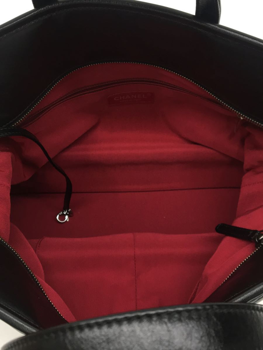 Chanel Leather Gabriel Doe Tote Bag