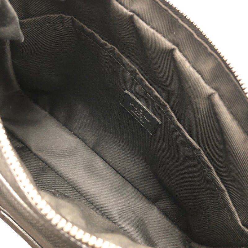 Louis Vuitton Outdoor Messenger Taigarama Men's Shoulder Bag