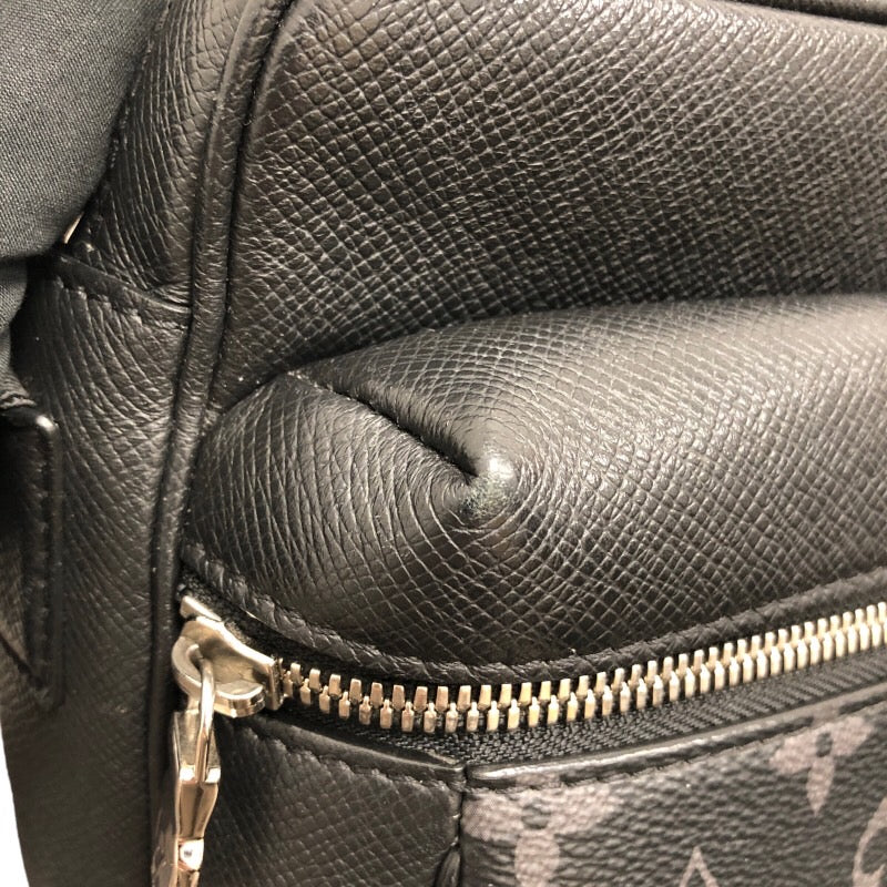 Louis Vuitton Outdoor Messenger Taigarama Men's Shoulder Bag