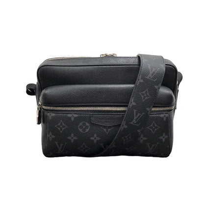 Louis Vuitton Outdoor Messenger Taigarama Men's Shoulder Bag