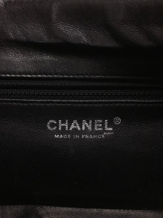 Chanel Leather Caviar Skin Shoulder Bag