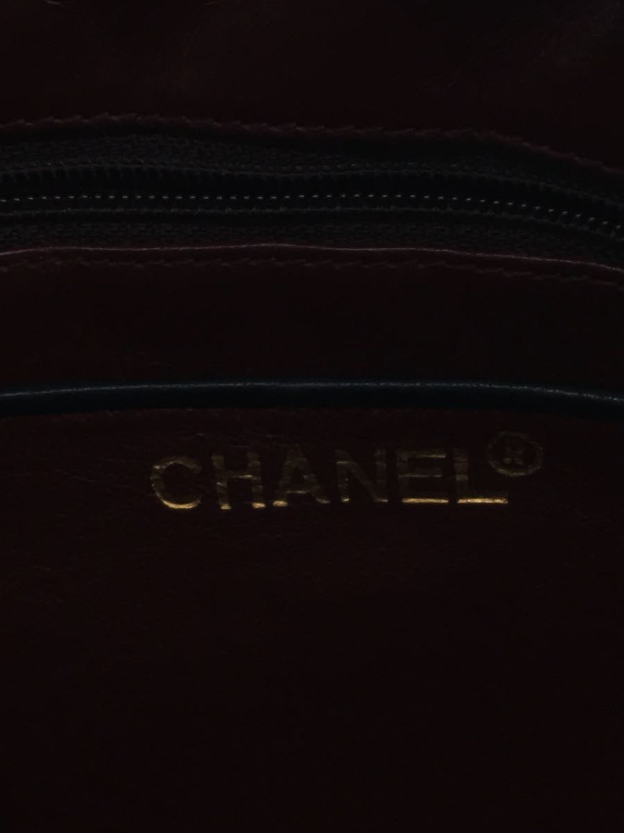 Chanel Matelasse Leather Double Chain Shoulder Bag
