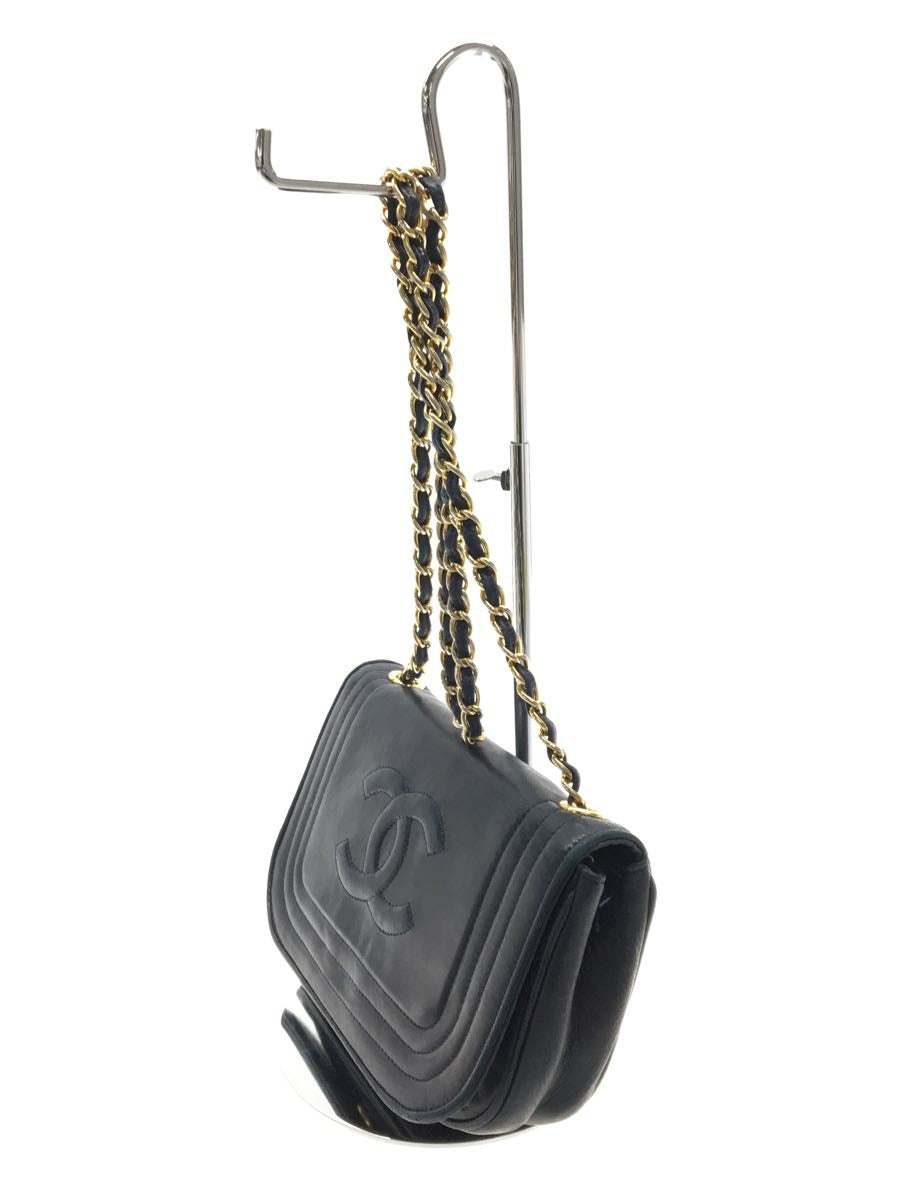 Chanel Leather Lambskin Chain Shoulder Bag