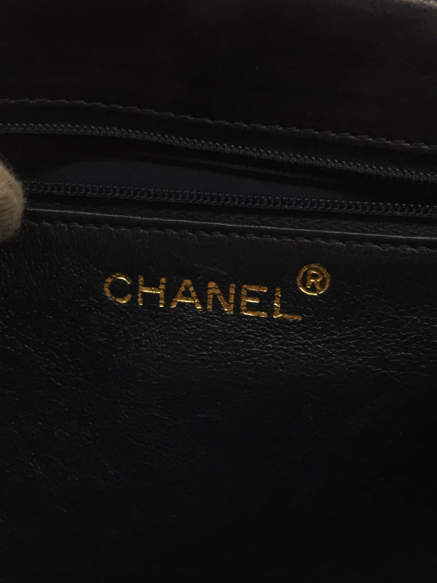Chanel Leather Lambskin Chain Shoulder Bag