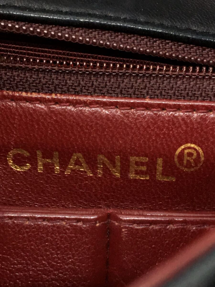Chanel Leather Matelasse Plain Shoulder Bag