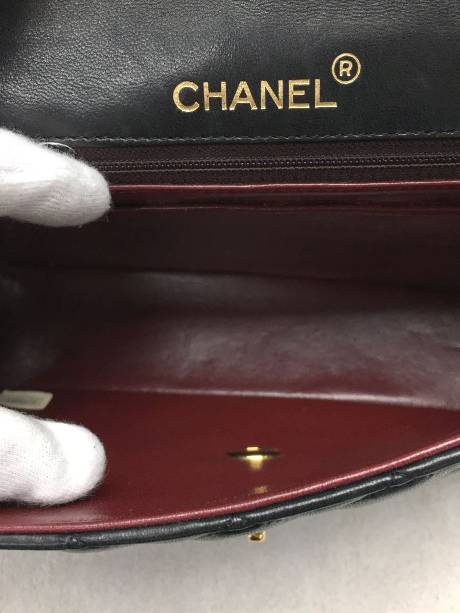Chanel Lambskin Leather Gold Chain Shoulder Bag