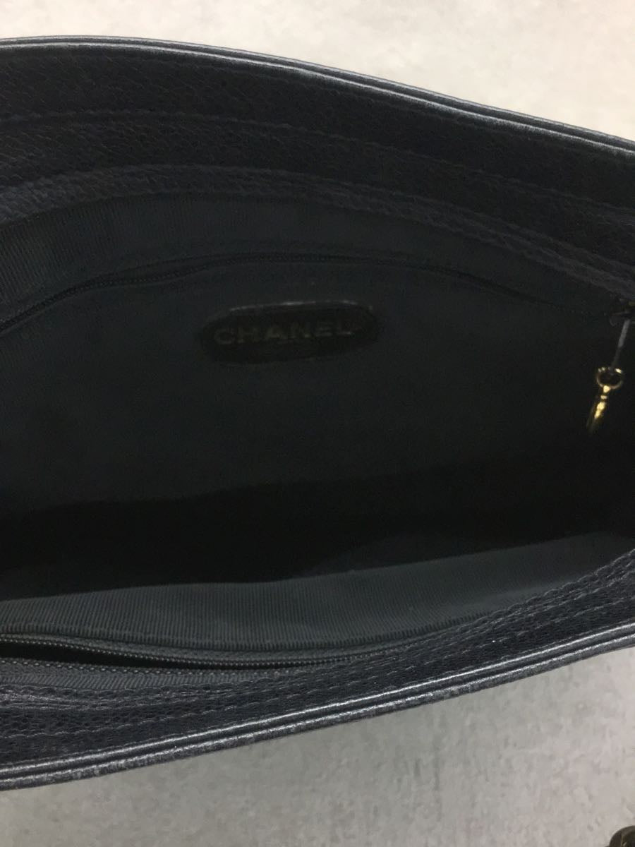 Chanel Leather Shoulder Bag