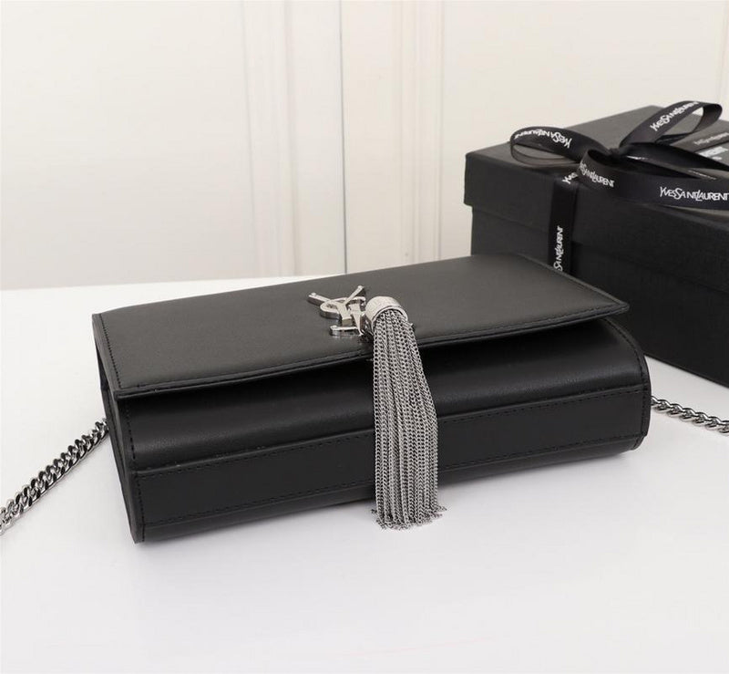 Amelia - YSL Bag - 2579