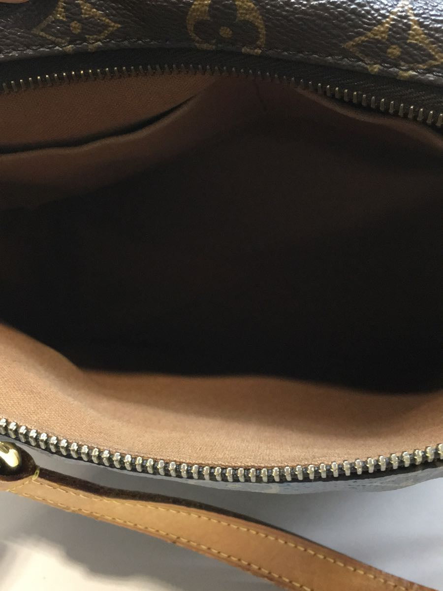 Louis Vuitton Totally MM Monogram Tote Bag