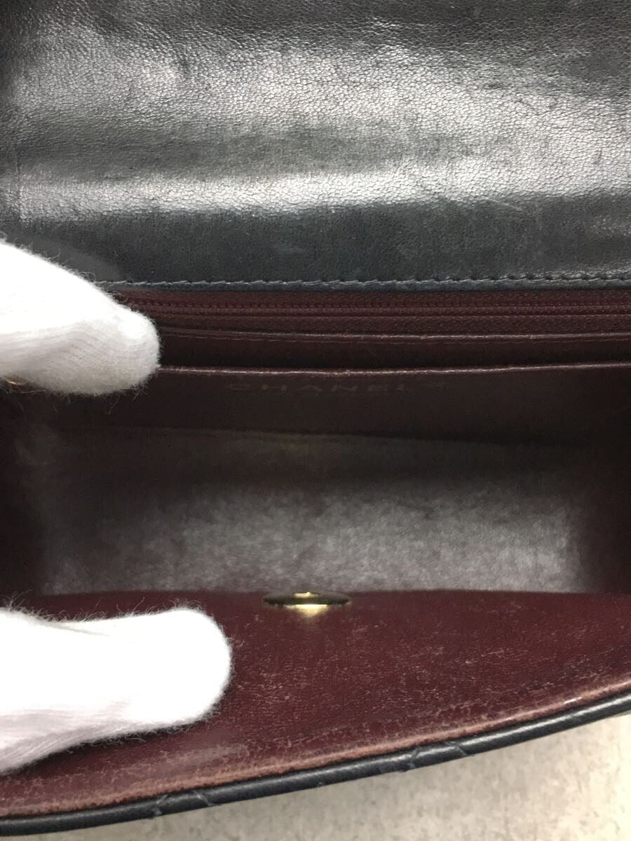Chanel Matelasse Lambskin Leather Chain Shoulder Bag