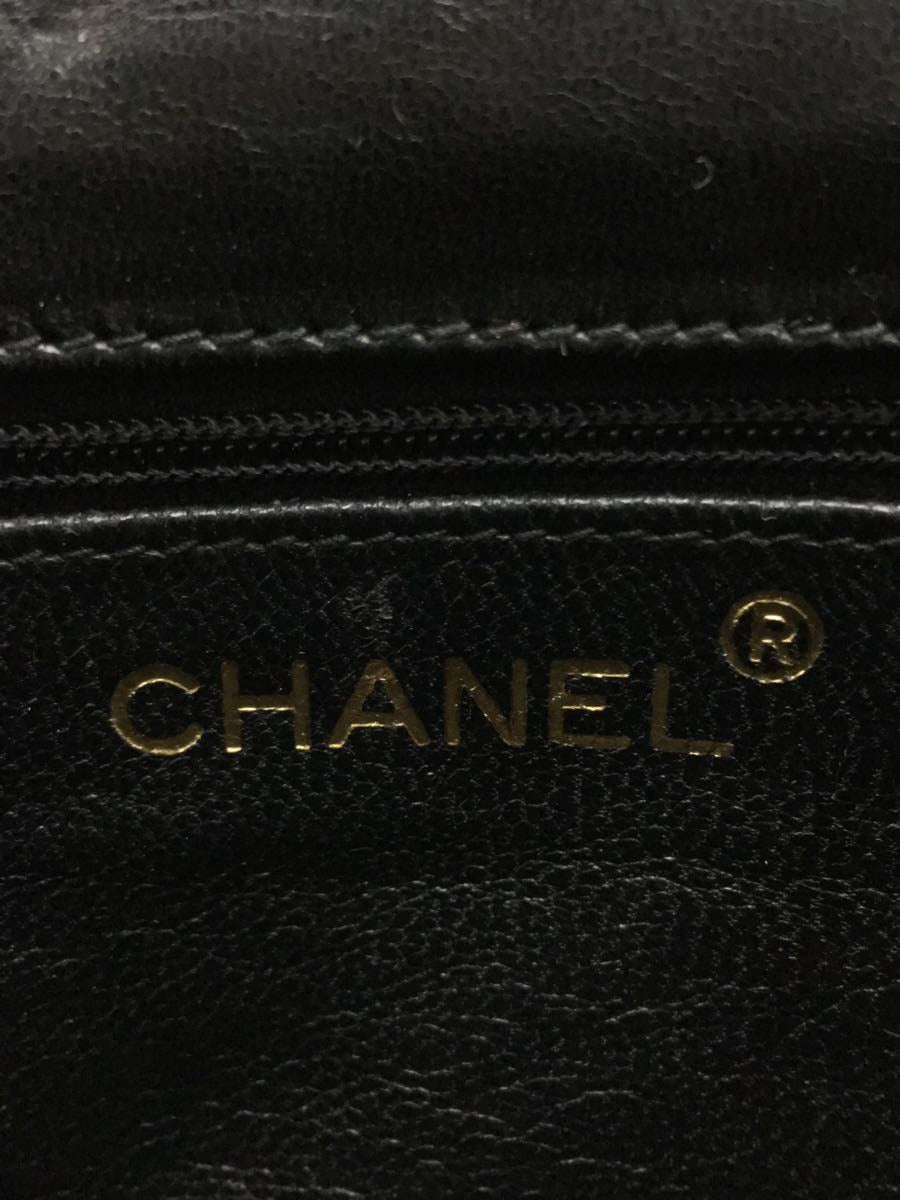 Chanel Leather Shoulder Bag