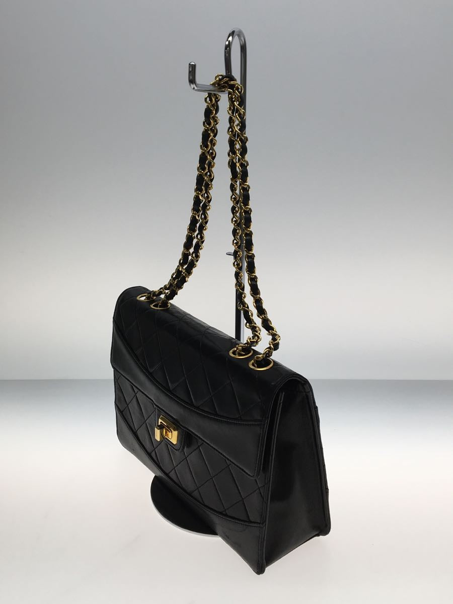 Chanel Leather Shoulder Bag