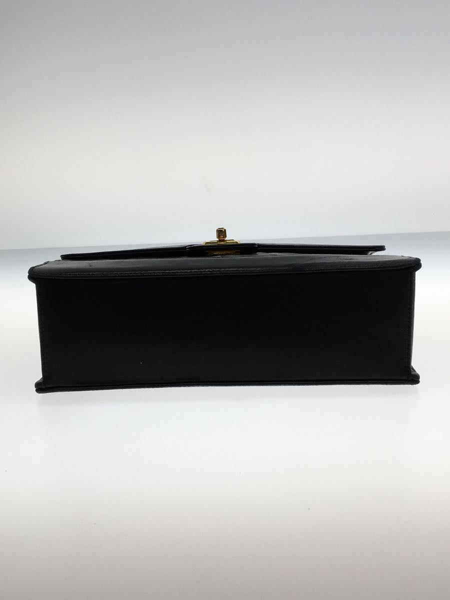 Chanel Leather Shoulder Bag