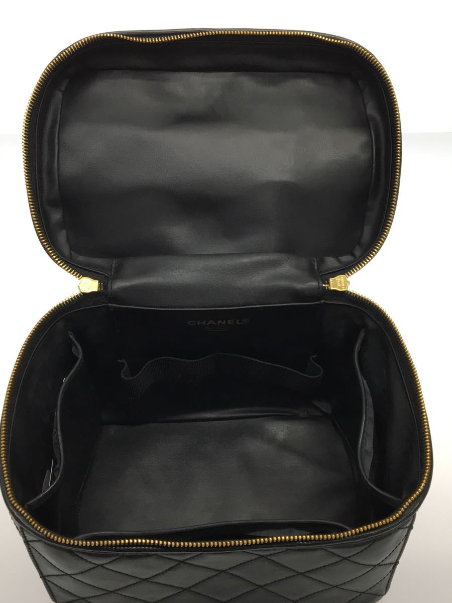 Chanel Matelasse Vanity Shoulder Bag Implant Black