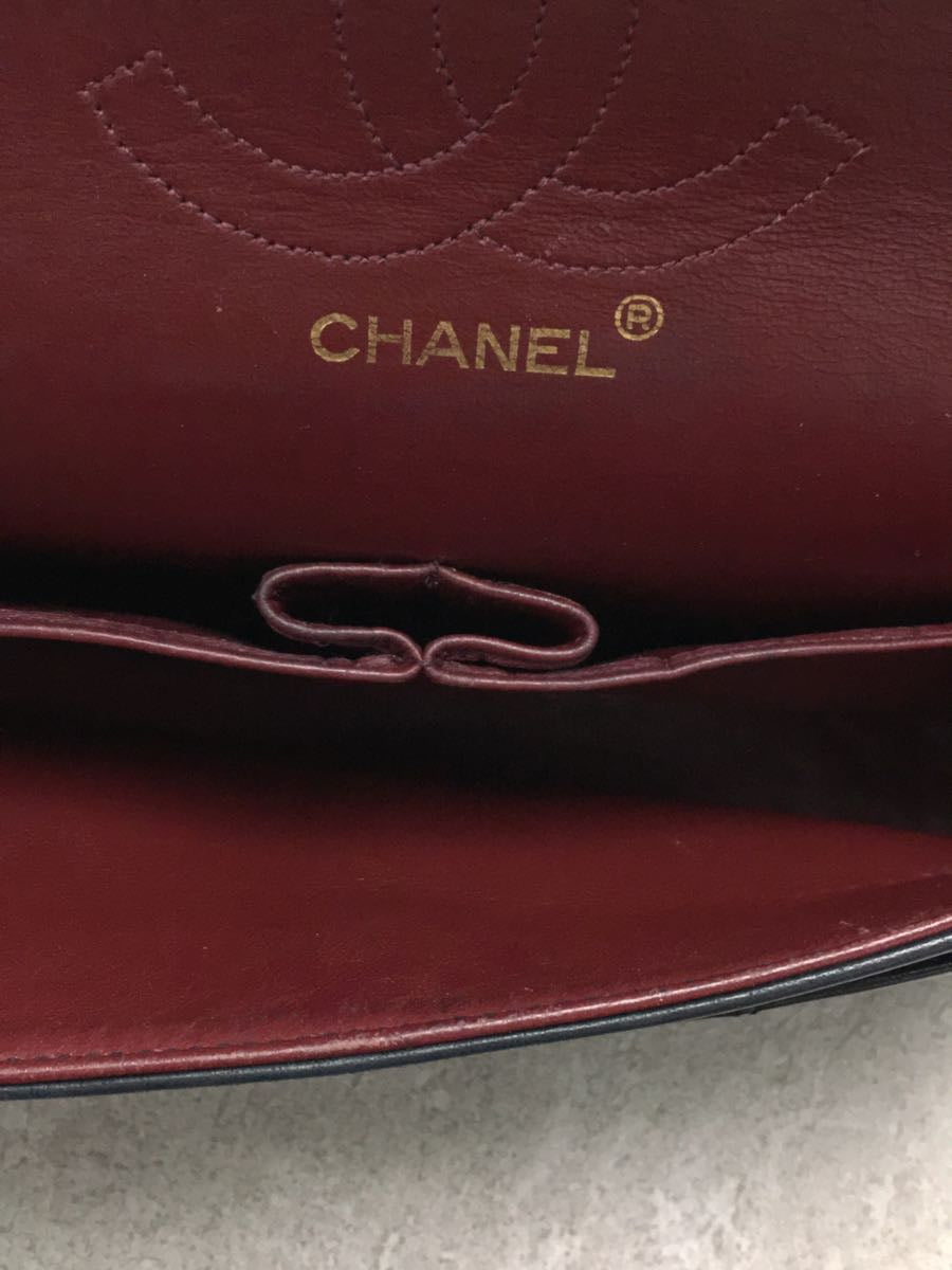 Chanel Matelasse Leather Chain Shoulder Bag