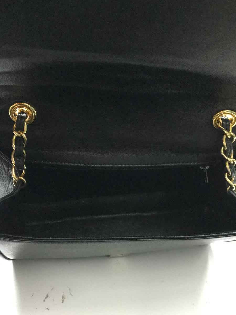 Chanel Leather Shoulder Bag